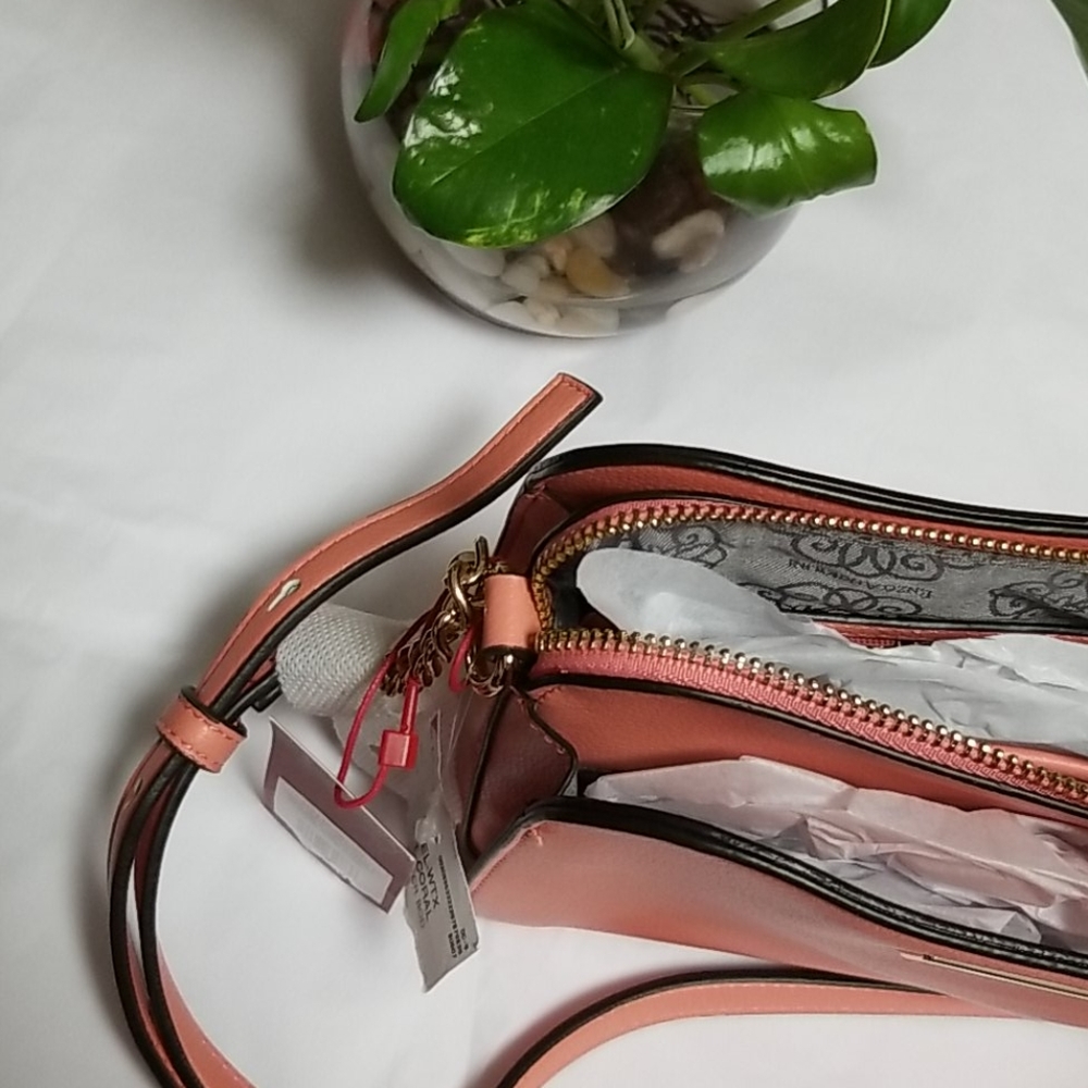 🌷Enzo Angiolini Handbag🌷 - Picture 4 of 8
